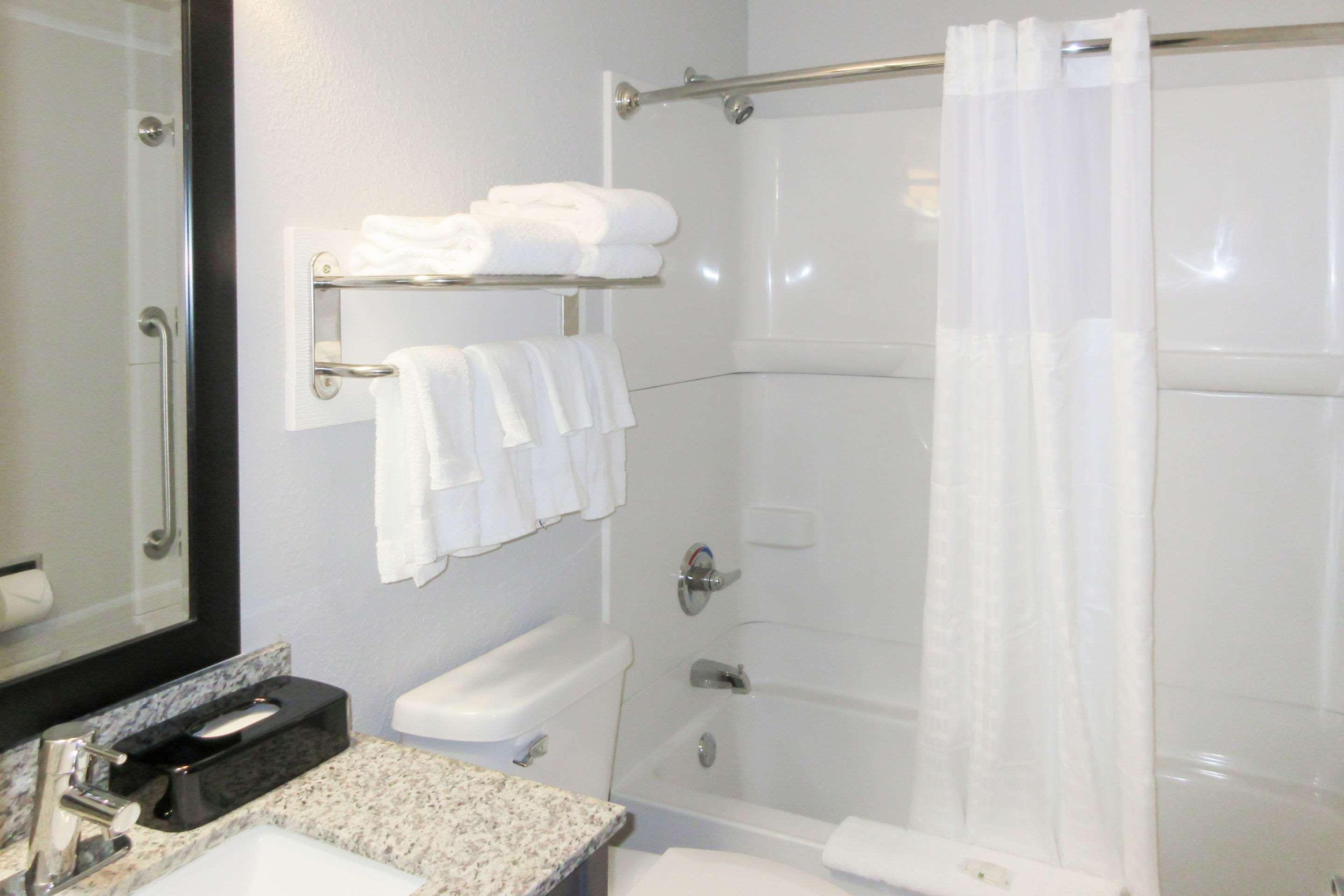 Quality Inn & Suites Hammond Near I-8090 Ngoại thất bức ảnh