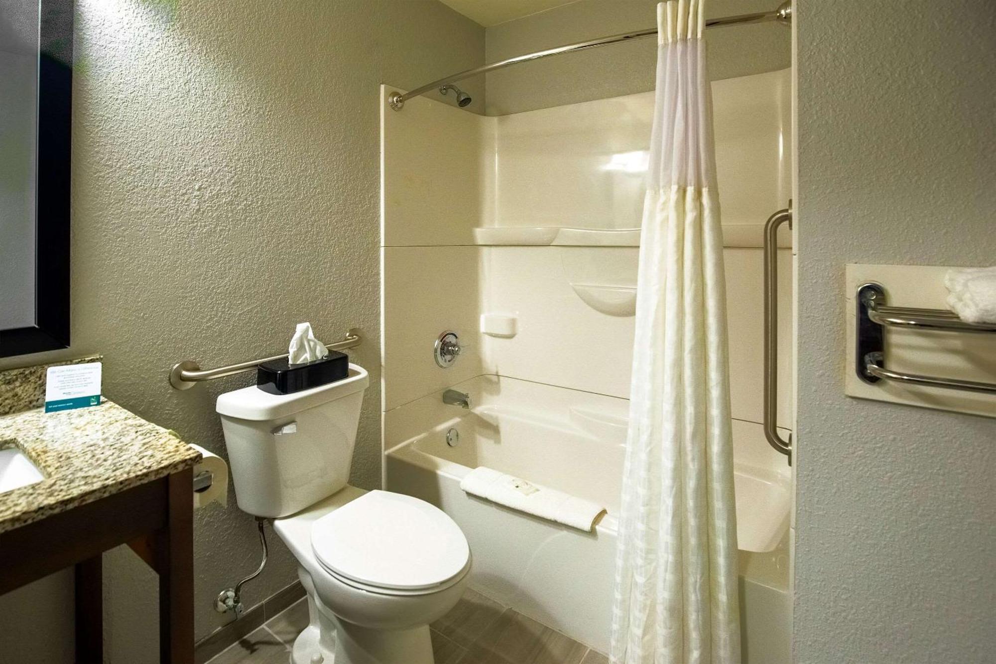 Quality Inn & Suites Hammond Near I-8090 Ngoại thất bức ảnh