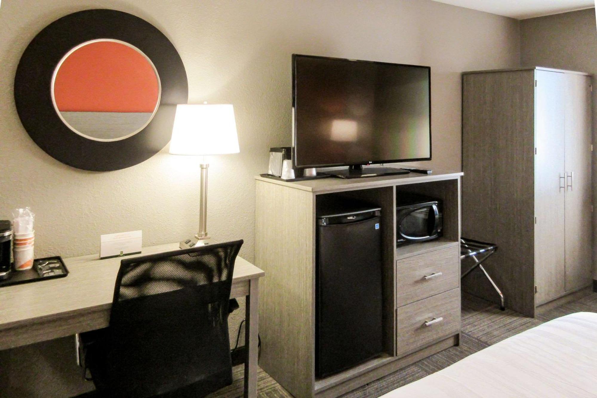 Quality Inn & Suites Hammond Near I-8090 Ngoại thất bức ảnh